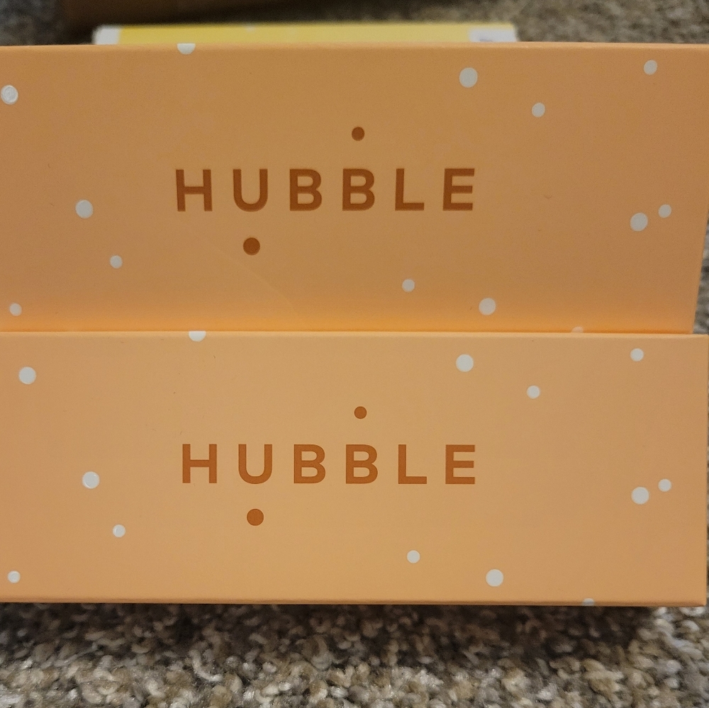 Hubble Contact Brand New